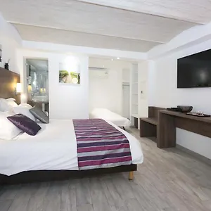 https://cailloux.fr-provencehotel.com